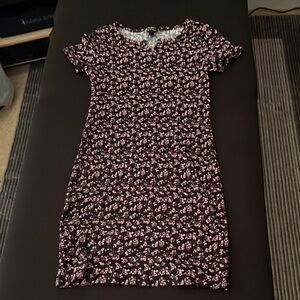 Casual Black Floral Short Sleeve Dress with Pink Blossoms